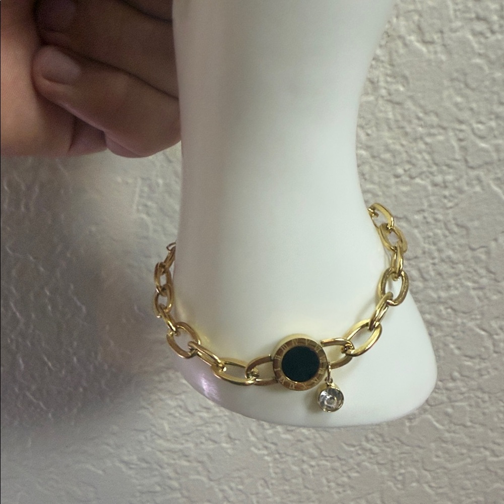 Bracelets - Picture 2 of 2
